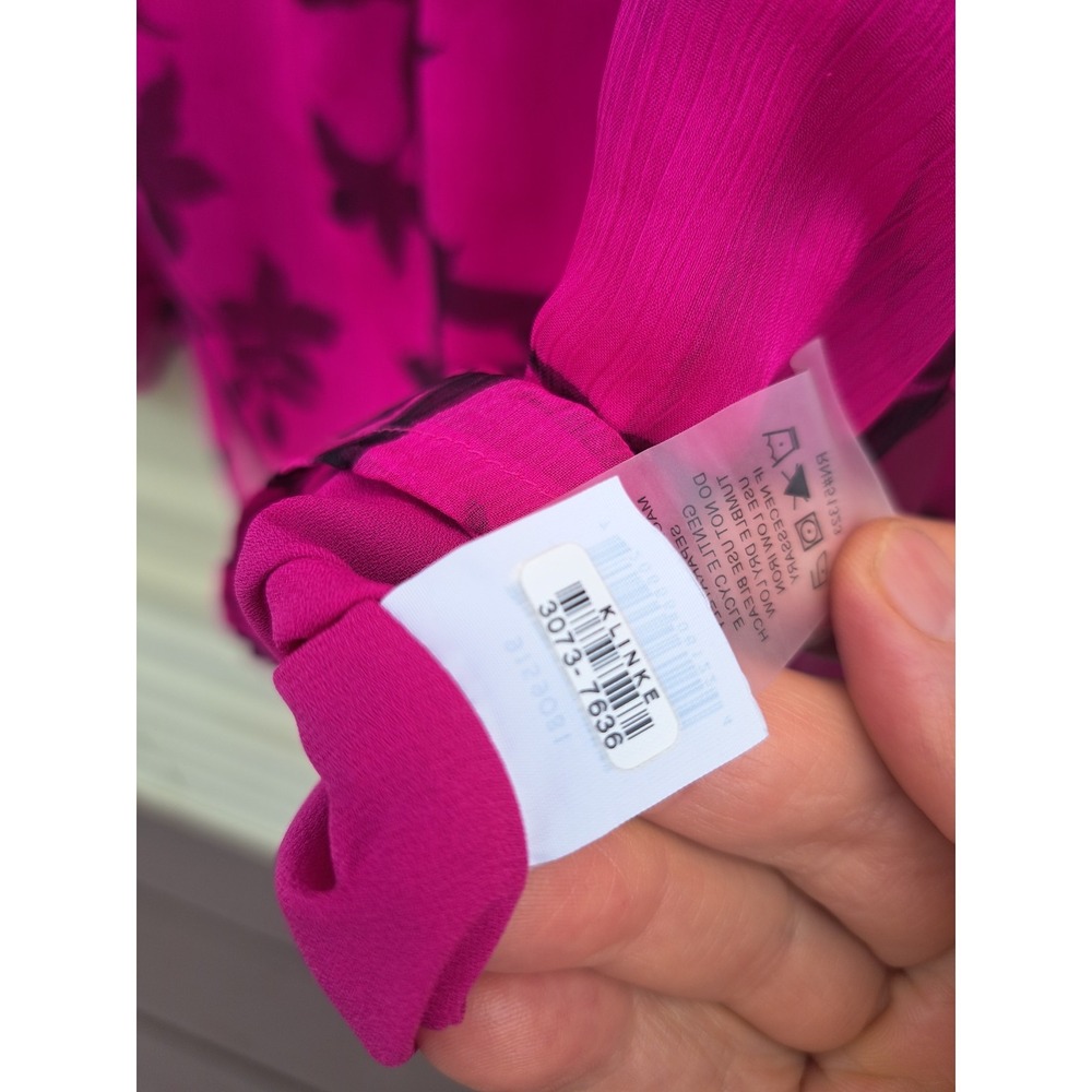 Vince Camuto Women's Bright Magenta Floral Long Sheer Sleeve Lined Blouse Top M - Picture 10 of 13